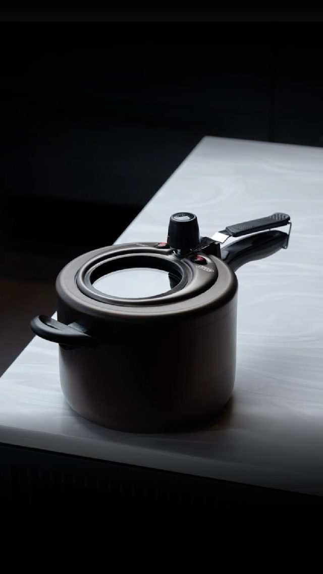 💥 A sua nova aliada na cozinha chegou na LarPlace!
🍳 Panela de Pressão 4,5L — moderna, segura e perfeita para deixar qualquer receita mais prática e deliciosa!
🔥 E o melhor: só R$ 159,99!

✅ Cozinha rápida e segura
✅ Visor na tampa com design elegante
✅ Preço incrível

💬 Corre garantir a sua!
📍 Rua Paraná, 101 – Marília/SP

#LarPlace #Marília #paneladepressão #cozinhaeficiente #promoçãoimperdível #ofertadodia #panela45L #dicasdecozinha #utilidadesdomésticas